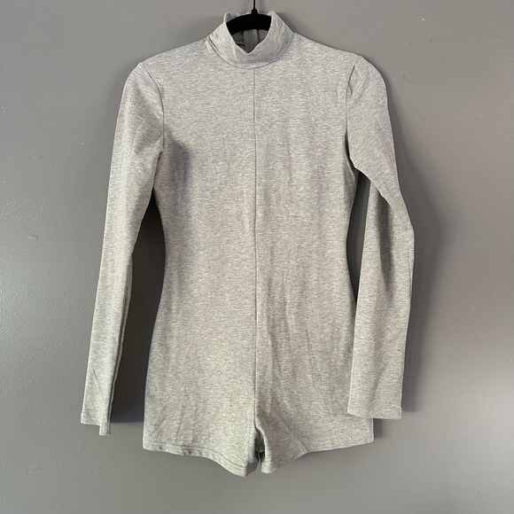 Edikted Long Sleeve‎ Heather Grey Fitted Bodycon Romper - Picture 1 of 11